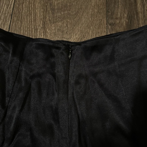 NWOT ZARA black satin zippered shorts - Picture 6 of 7